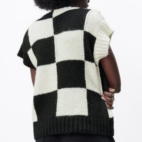 Zara Check Knit Sweater Vest ASO Wednesday Addams - Picture 3 of 14